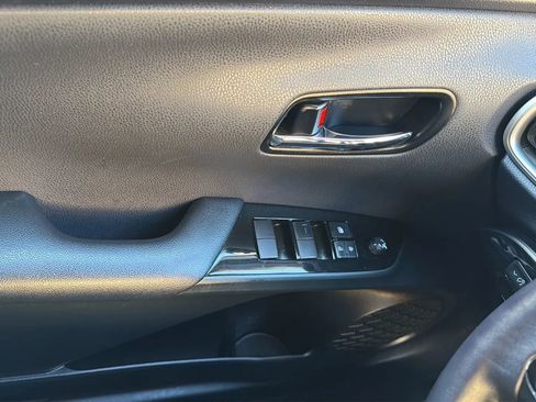Used 2022 Toyota Prius Prime XLE FWD image 21