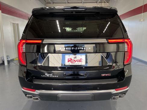 New 2026 GMC Yukon XL Denali w/ Sun & Power Step Package image 5