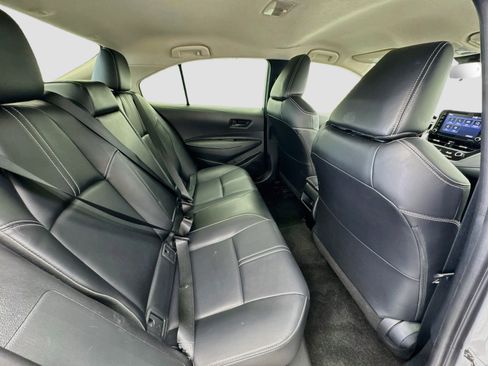 Used 2022 Toyota Corolla LE w/ Premium Interior Package FWD image 17