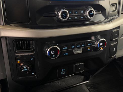 Used 2021 Ford F150 XLT w/ Equipment Group 301A Mid image 63