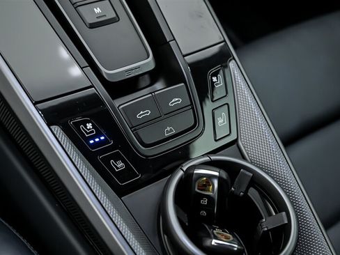 Used 2020 Porsche 911 Carrera S RWD image 37