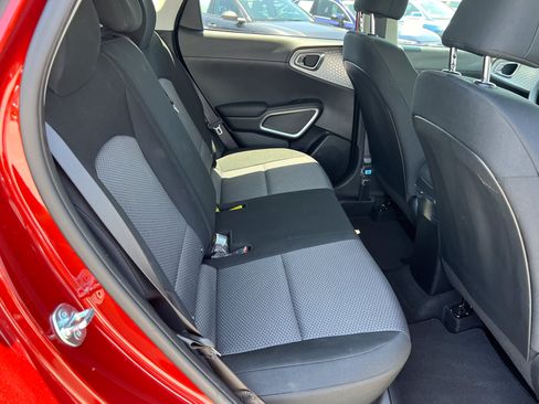 Certified 2025 Kia Soul LX FWD image 18