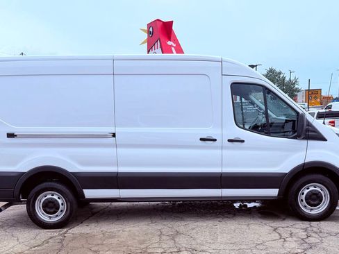 Used 2023 Ford Transit 250 Medium Roof RWD image 3