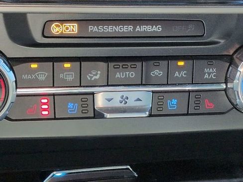 Certified 2022 Ford F250 Lariat w/ Black Appearance Package image 26