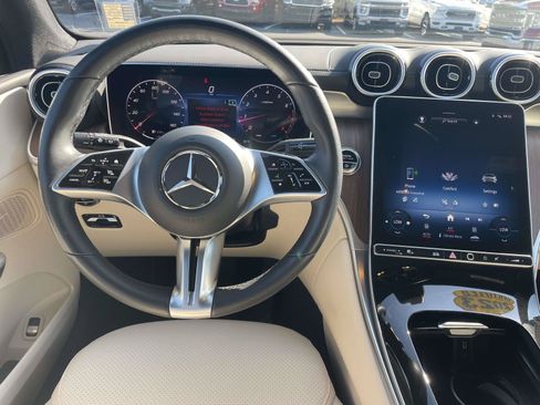 Used 2023 Mercedes-Benz GLC 300 4MATIC image 15