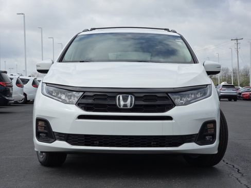 New 2026 Honda Odyssey Touring image 14