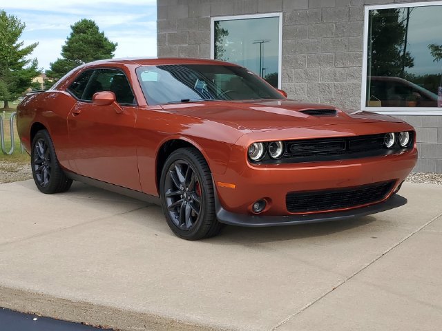 Used 2022 Dodge Challenger GT w/ Blacktop Package AWD/4WD image 2