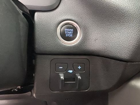 Used 2022 Toyota Tundra Limited image 29