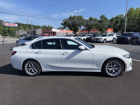 Used 2025 BMW 330i Sedan RWD image 5