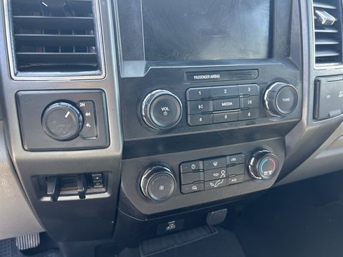 Used 2020 Ford F550 4x4 Crew Cab Super Duty image 22