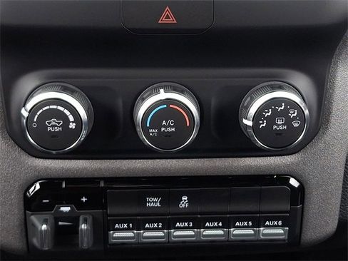 Used 2024 RAM 2500 Tradesman w/ Chrome Appearance Group image 13