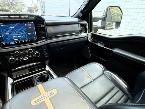 Used 2023 Ford F250 Platinum AWD/4WD image 35