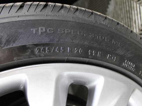 Used 2023 Buick Envision Avenir image 44