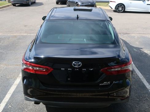 Used 2023 Toyota Camry XLE w/ Navigation Package image 11