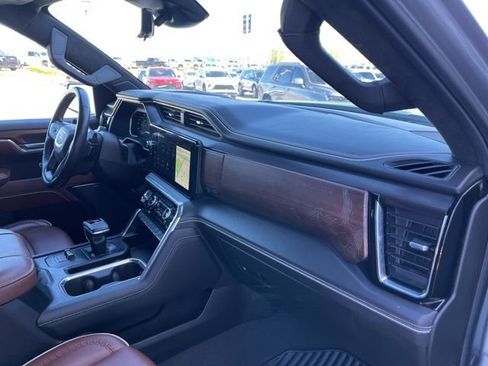 Used 2024 GMC Sierra 1500 Denali Ultimate image 19