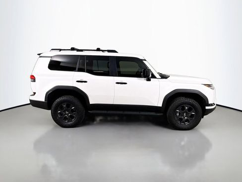 Certified 2025 Lexus GX 550 AWD/4WD image 4