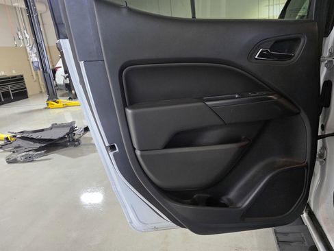 Used 2022 Chevrolet Colorado LT w/ Luxury Package image 10