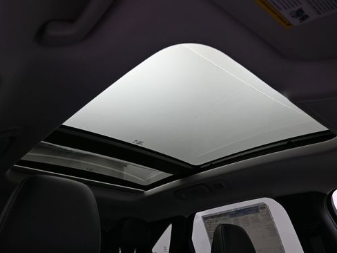 New 2024 Ford Escape SE w/ PHEV Premium Package FWD image 5