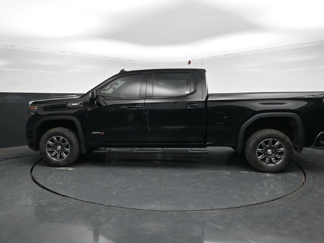 Used 2024 GMC Sierra 1500 AT4 w/ AT4 Preferred Package AWD/4WD image 4