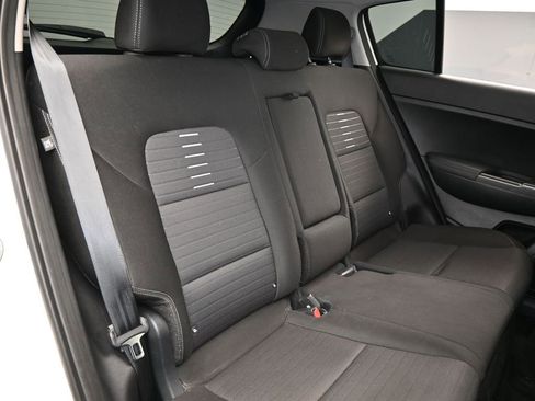 Used 2022 Kia Sportage LX w/ LX FWD Value Edition Package image 36