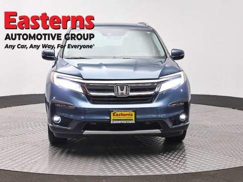 Used 2019 Honda Pilot Touring image 2