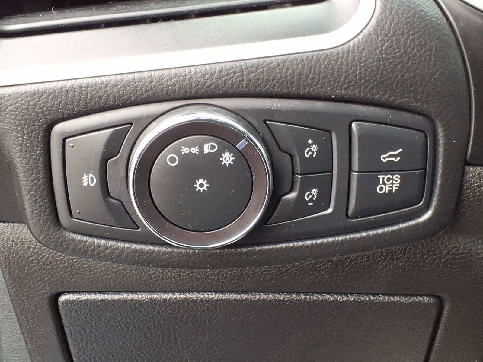 Used 2019 Ford Edge SEL w/ Equipment Group 201A FWD image 18