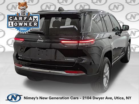 Used 2023 Jeep Grand Cherokee Laredo AWD/4WD image 2