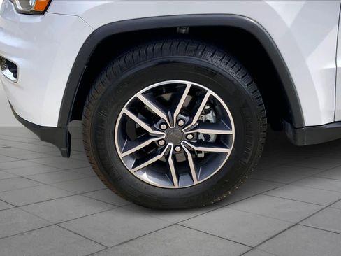 Used 2020 Jeep Grand Cherokee Limited image 9