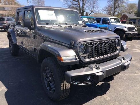 New 2026 Jeep Gladiator Sport AWD/4WD image 7