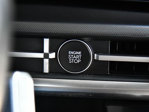 Used 2024 Hyundai Santa Fe SEL image 33