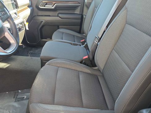 Used 2023 GMC Sierra 1500 Elevation image 15