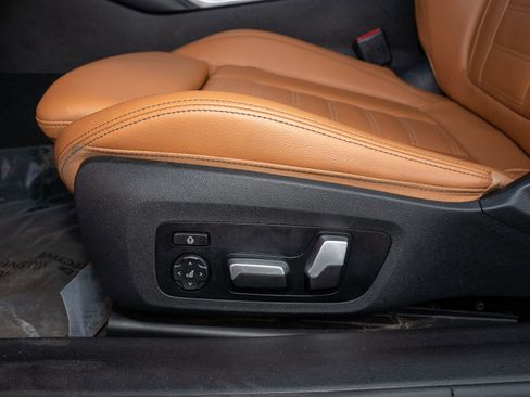 Used 2021 BMW 440i xDrive Coupe w/ Premium Package image 25