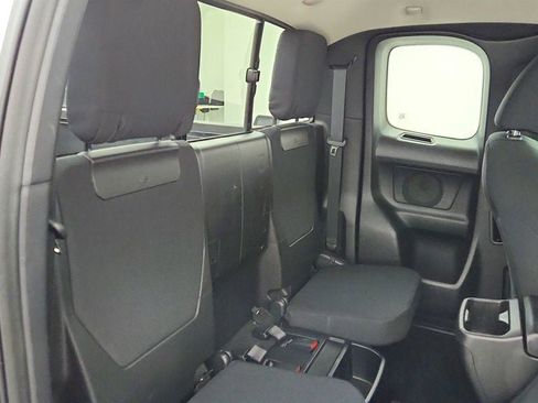 Used 2016 Toyota Tacoma SR5 image 22