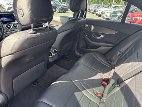 Certified 2019 Mercedes-Benz C 300 4MATIC Sedan image 17