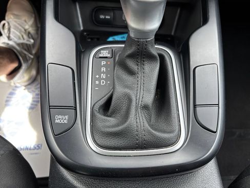 Used 2025 Kia Soul LX w/ LX Technology Package FWD image 41