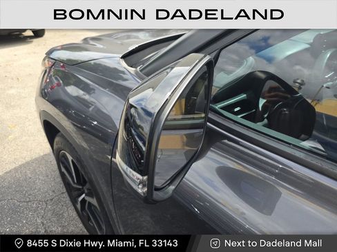 Used 2022 Toyota Highlander XSE image 8