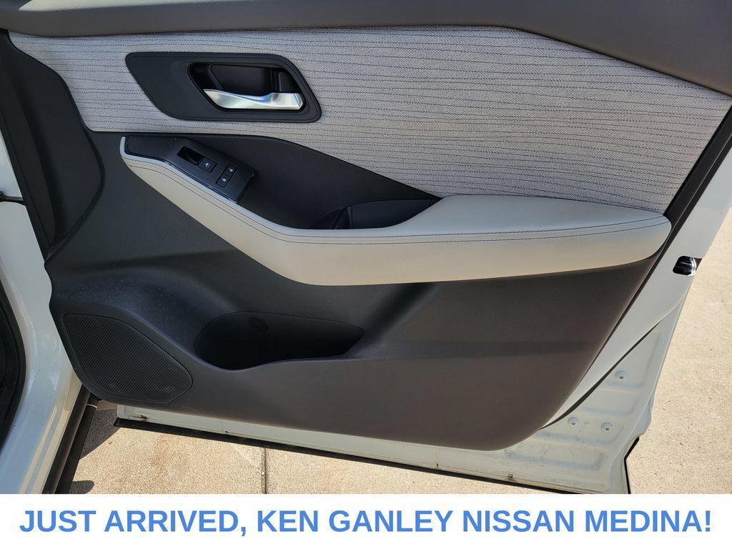 Certified 2023 Nissan Rogue SV AWD/4WD image 21