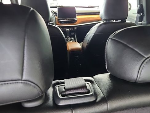 Used 2025 Jeep Compass Limited w/ Elite Group image 17