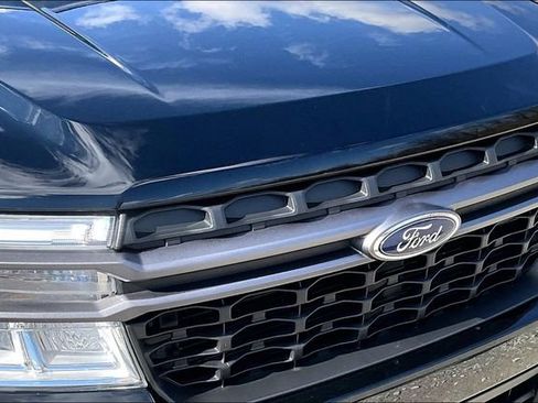 Used 2022 Ford Maverick XLT image 30