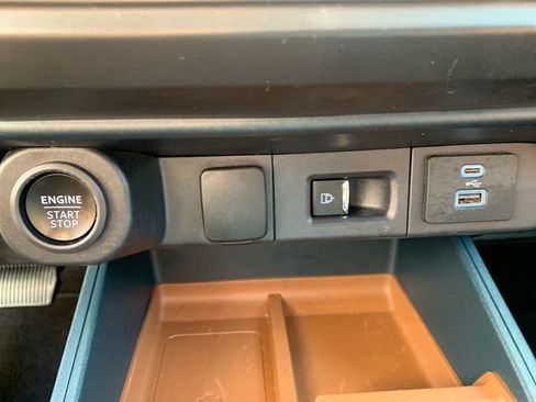 Used 2024 Ford Maverick Lariat image 28