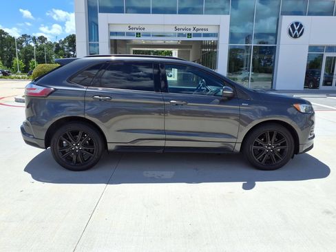 Used 2020 Ford Edge ST-Line FWD image 4