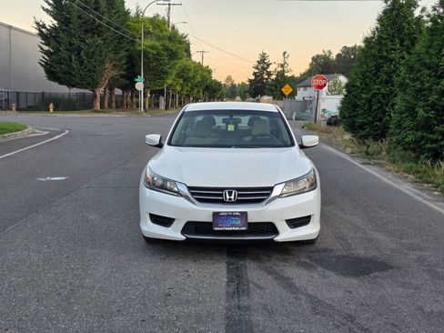 Used 2013 Honda Accord LX image 2
