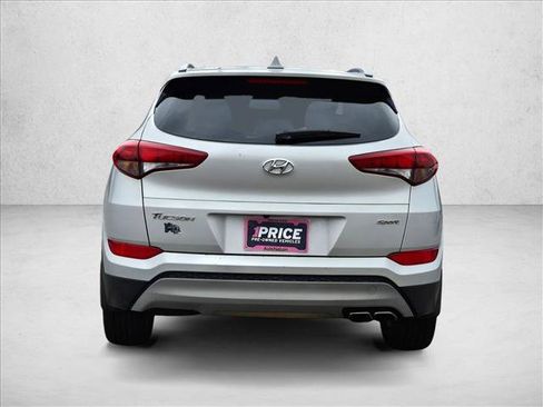 Used 2018 Hyundai Tucson Sport FWD image 7