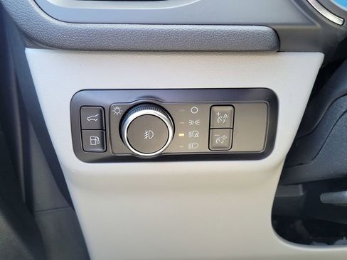 New 2025 Ford Escape Plug-in Hybrid w/ PHEV Premium Package image 46