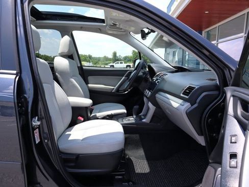 Used 2018 Subaru Forester 2.5i Premium AWD/4WD image 20