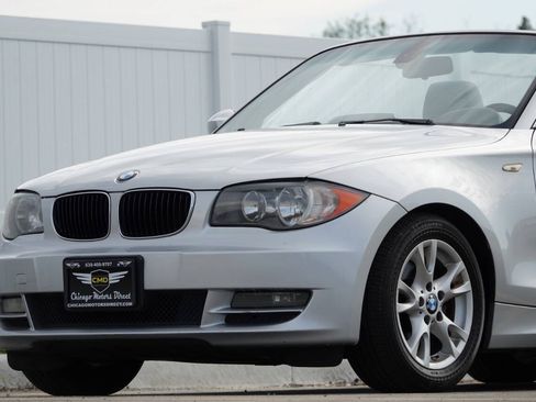 Used 2009 BMW 128i Convertible RWD image 46