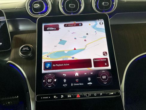 Used 2025 Mercedes-Benz GLC 350e 4MATIC image 8