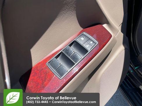 Used 2016 Lexus GX 460 w/ Premium Package AWD/4WD image 19