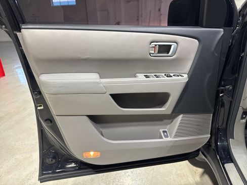 Used 2010 Honda Pilot EX-L image 26