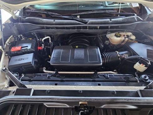 Used 2023 Chevrolet Silverado 1500 ZR2 w/ Technology Package image 11